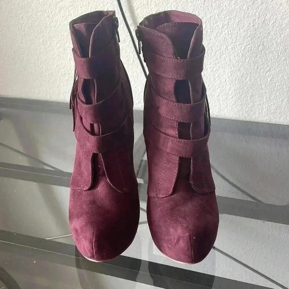 JustFab Niara Burgundy‎ Heeled Boots Size 9 - Picture 2 of 8